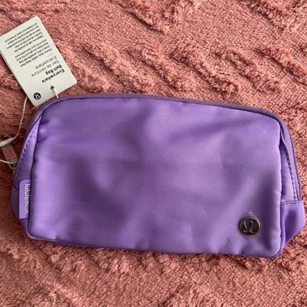 Lululemon Light Purple Belt Bag, Everywhere Belt Bag & Crossbody Body New W Tags